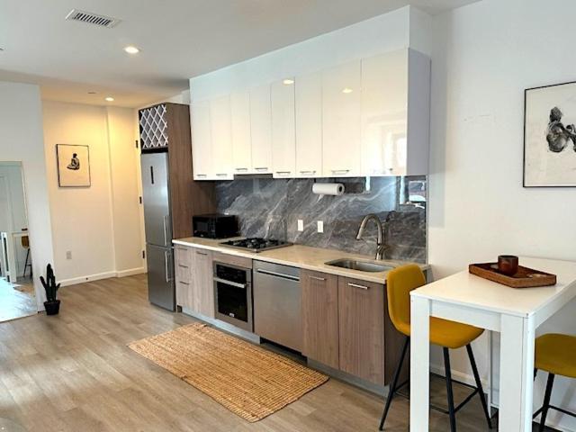Appartamento Huge Modern 2 Bedroom In Little Italy *